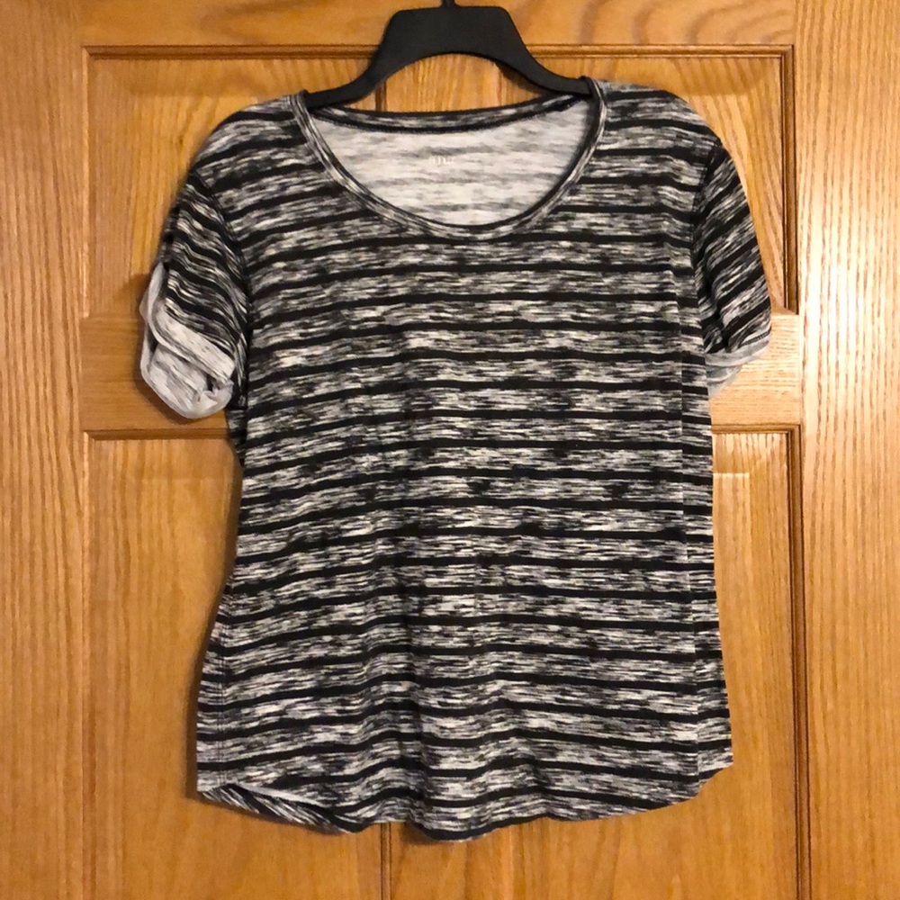 Black, striped tee